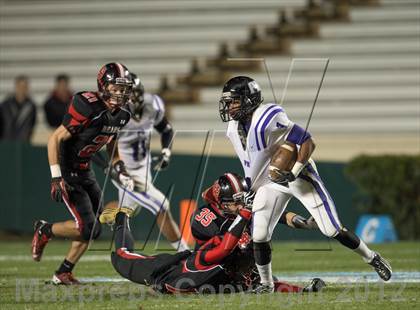 Thumbnail 1 in New Bern vs. Porter Ridge (NCHSAA 4A Final) photogallery.