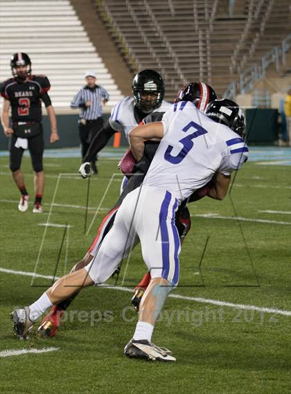 Thumbnail 3 in New Bern vs. Porter Ridge (NCHSAA 4A Final) photogallery.