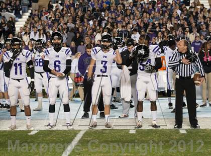 Thumbnail 1 in New Bern vs. Porter Ridge (NCHSAA 4A Final) photogallery.