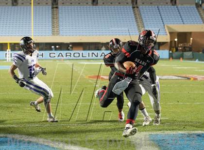 Thumbnail 2 in New Bern vs. Porter Ridge (NCHSAA 4A Final) photogallery.