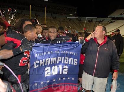 Thumbnail 1 in New Bern vs. Porter Ridge (NCHSAA 4A Final) photogallery.