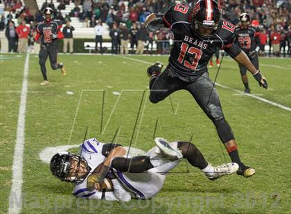 Thumbnail 3 in New Bern vs. Porter Ridge (NCHSAA 4A Final) photogallery.