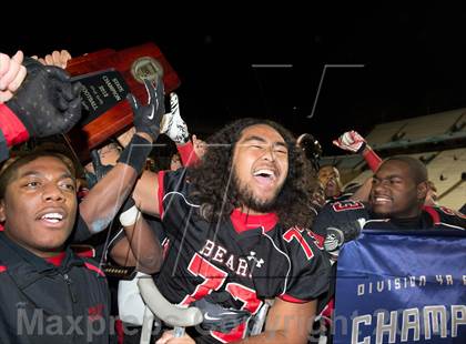 Thumbnail 2 in New Bern vs. Porter Ridge (NCHSAA 4A Final) photogallery.