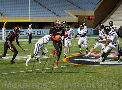 Thumbnail 1 in New Bern vs. Porter Ridge (NCHSAA 4A Final) photogallery.