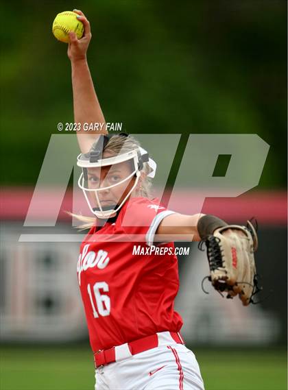 Thumbnail 3 in Girls Prep @ Baylor photogallery.