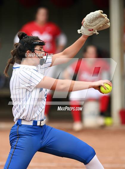 Thumbnail 3 in Girls Prep @ Baylor photogallery.