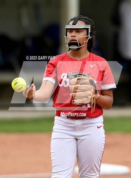 Thumbnail 2 in Girls Prep @ Baylor photogallery.