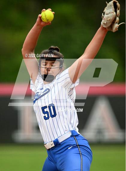 Thumbnail 3 in Girls Prep @ Baylor photogallery.