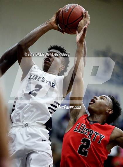 Thumbnail 3 in Liberty vs Lone Star photogallery.