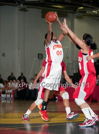 Thumbnail 3 in Mater Dei @ Etiwanda (CIF SS Playoffs) photogallery.