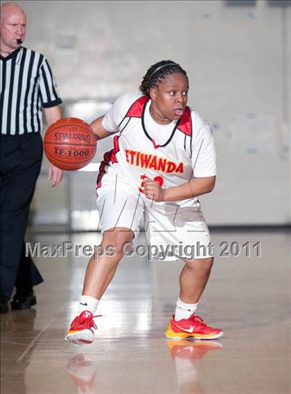 Thumbnail 1 in Mater Dei @ Etiwanda (CIF SS Playoffs) photogallery.