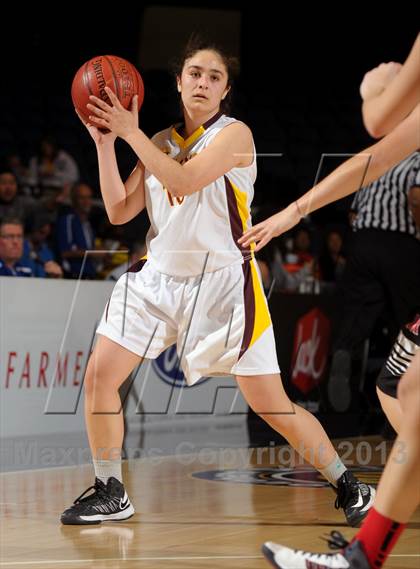 Thumbnail 2 in AGBU vs. Mesa Grande Academy (CIF SS D5A Final) photogallery.