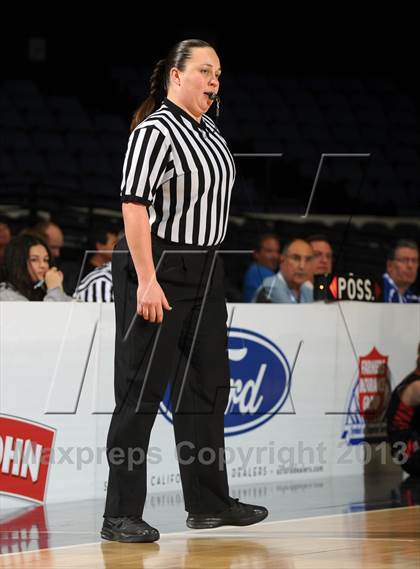 Thumbnail 2 in AGBU vs. Mesa Grande Academy (CIF SS D5A Final) photogallery.