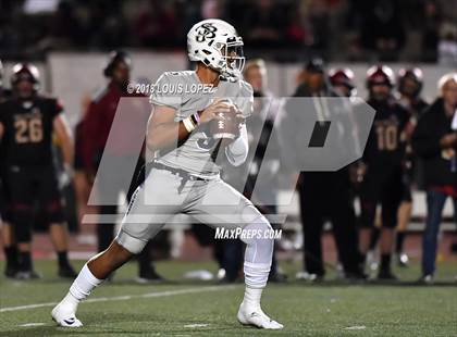 Thumbnail 3 in St. John Bosco vs. Oaks Christian (CIF SS Playoff DIV 1 Semi Final) photogallery.