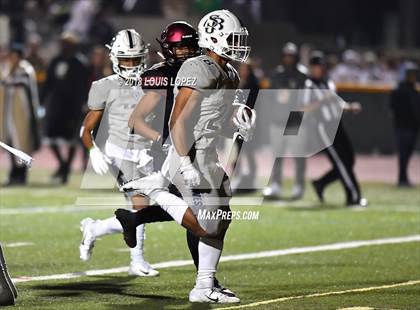 Thumbnail 2 in St. John Bosco vs. Oaks Christian (CIF SS Playoff DIV 1 Semi Final) photogallery.