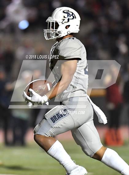 Thumbnail 1 in St. John Bosco vs. Oaks Christian (CIF SS Playoff DIV 1 Semi Final) photogallery.