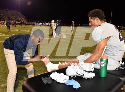 Thumbnail 3 in St. John Bosco vs. Oaks Christian (CIF SS Playoff DIV 1 Semi Final) photogallery.
