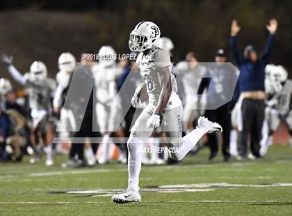 Thumbnail 3 in St. John Bosco vs. Oaks Christian (CIF SS Playoff DIV 1 Semi Final) photogallery.