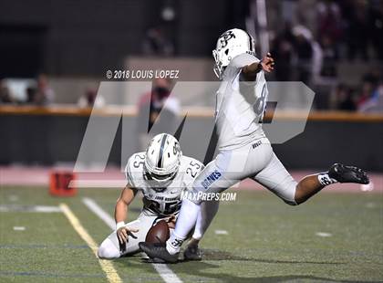 Thumbnail 3 in St. John Bosco vs. Oaks Christian (CIF SS Playoff DIV 1 Semi Final) photogallery.