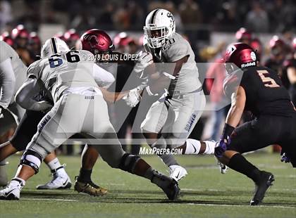 Thumbnail 2 in St. John Bosco vs. Oaks Christian (CIF SS Playoff DIV 1 Semi Final) photogallery.