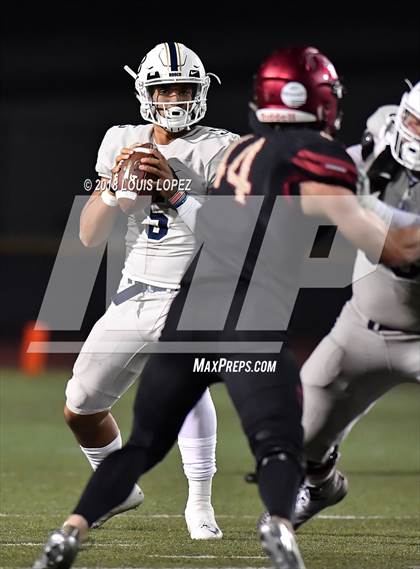 Thumbnail 3 in St. John Bosco vs. Oaks Christian (CIF SS Playoff DIV 1 Semi Final) photogallery.