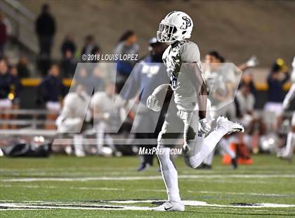 Thumbnail 1 in St. John Bosco vs. Oaks Christian (CIF SS Playoff DIV 1 Semi Final) photogallery.
