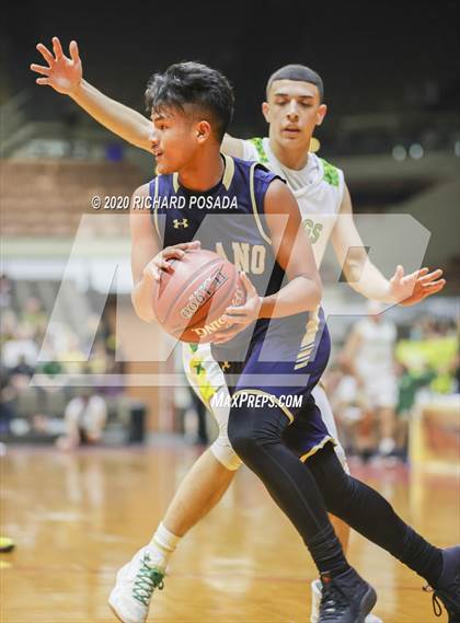 Thumbnail 1 in Delano vs. Kingsburg (CIF D4 Central Section Final) photogallery.
