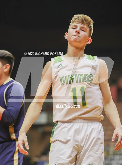Thumbnail 1 in Delano vs. Kingsburg (CIF D4 Central Section Final) photogallery.