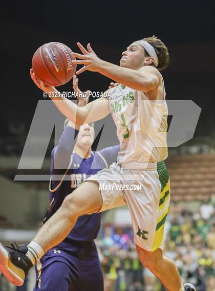 Thumbnail 2 in Delano vs. Kingsburg (CIF D4 Central Section Final) photogallery.