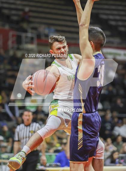 Thumbnail 2 in Delano vs. Kingsburg (CIF D4 Central Section Final) photogallery.