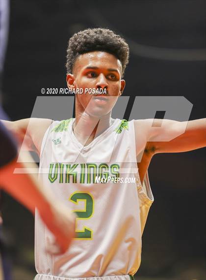 Thumbnail 3 in Delano vs. Kingsburg (CIF D4 Central Section Final) photogallery.