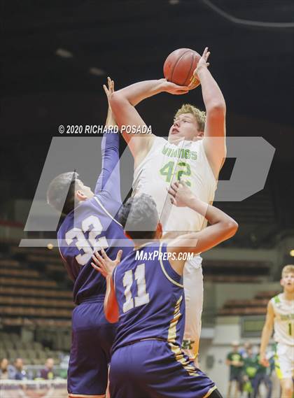 Thumbnail 1 in Delano vs. Kingsburg (CIF D4 Central Section Final) photogallery.