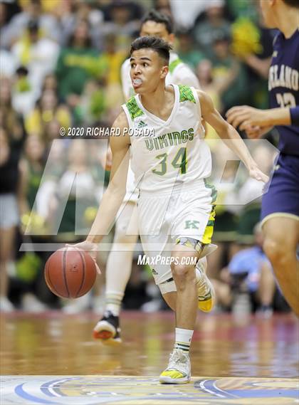 Thumbnail 2 in Delano vs. Kingsburg (CIF D4 Central Section Final) photogallery.