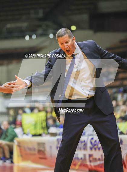 Thumbnail 2 in Delano vs. Kingsburg (CIF D4 Central Section Final) photogallery.