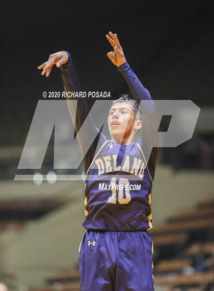 Thumbnail 2 in Delano vs. Kingsburg (CIF D4 Central Section Final) photogallery.