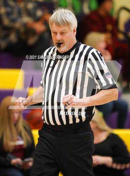 Thumbnail 3 in Mariposa County vs. Foresthill (Bret Harte Tournament) photogallery.
