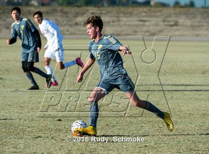 Thumbnail 2 in Parker vs Fallbrook photogallery.