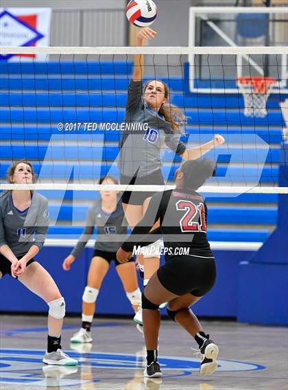 Thumbnail 3 in Northside (Fort Smith) vs Rogers (AAA 7A 1st Round Playoff) photogallery.