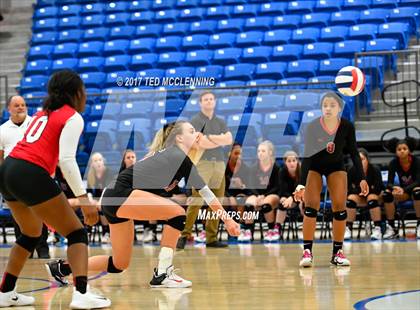 Thumbnail 3 in Northside (Fort Smith) vs Rogers (AAA 7A 1st Round Playoff) photogallery.