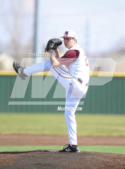 Thumbnail 2 in Walsh Jesuit @ Olentangy Liberty photogallery.