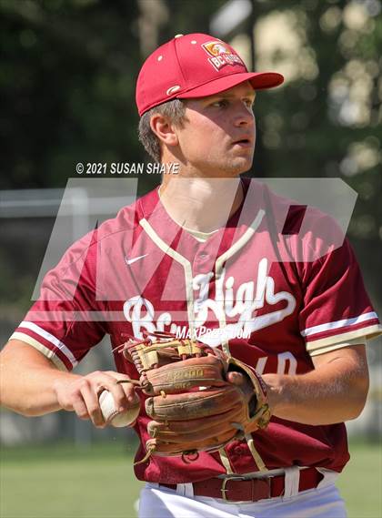 Thumbnail 3 in Wellesley vs. Boston College High (MIAA Division 1 South Quarterfinal) photogallery.