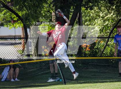 Thumbnail 2 in Wellesley vs. Boston College High (MIAA Division 1 South Quarterfinal) photogallery.