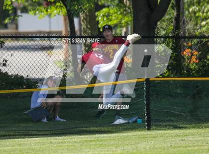 Thumbnail 2 in Wellesley vs. Boston College High (MIAA Division 1 South Quarterfinal) photogallery.