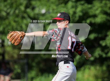 Thumbnail 3 in Wellesley vs. Boston College High (MIAA Division 1 South Quarterfinal) photogallery.