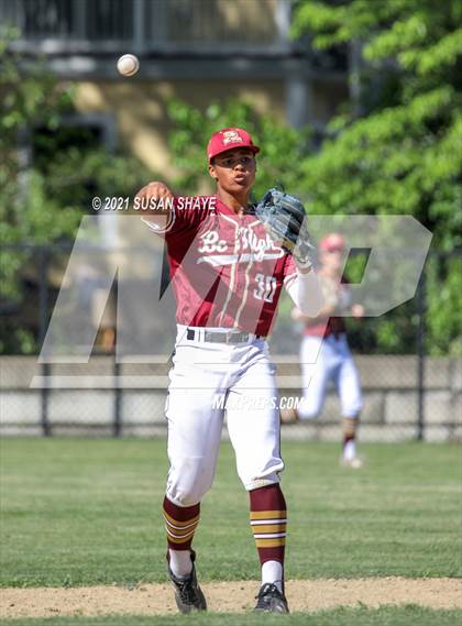 Thumbnail 1 in Wellesley vs. Boston College High (MIAA Division 1 South Quarterfinal) photogallery.