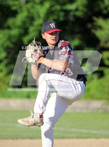 Thumbnail 2 in Wellesley vs. Boston College High (MIAA Division 1 South Quarterfinal) photogallery.