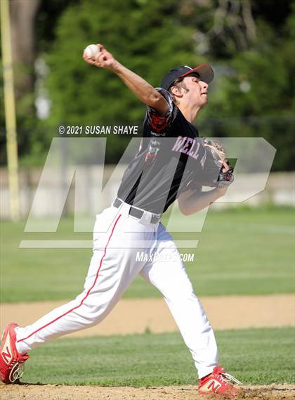 Thumbnail 3 in Wellesley vs. Boston College High (MIAA Division 1 South Quarterfinal) photogallery.