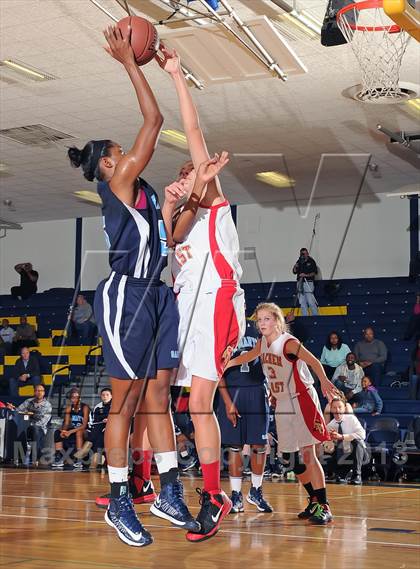 Thumbnail 2 in Sachem East @ St. Mary's photogallery.