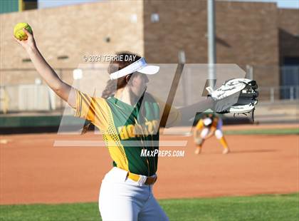 Thumbnail 3 in Desert Mountain @ Horizon photogallery.