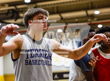 Thumbnail 1 in St. Francis Prep Vs Cardinal Hayes (City Is Mine Classic Quarterfinals) photogallery.